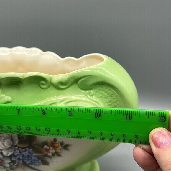 Alberta Australia ceramic vintage vase - Picture 12 of 15